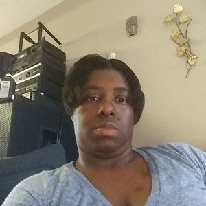 Meet your Posher, Cynthia